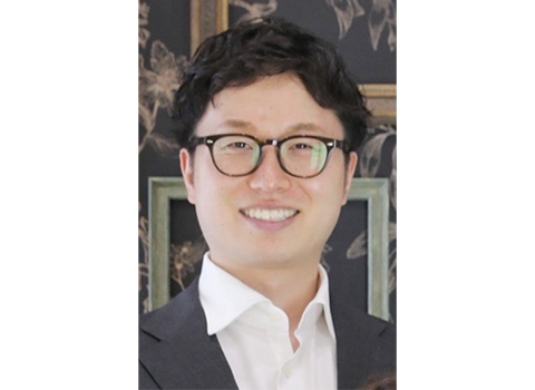 藤本 郁弥 氏 