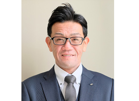 真鍋 健之介 氏 